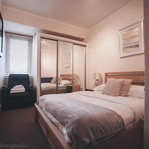 Prime 2 Bedroom Centre Apartment