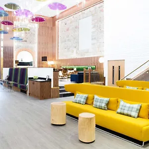 4* Hotel Sandman Signature &
